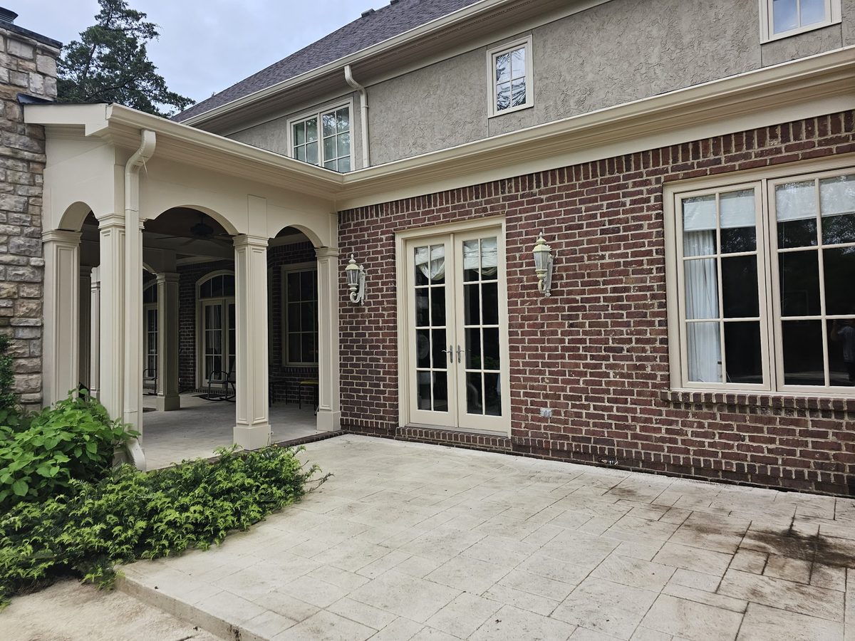 Exterior trim and columns detail